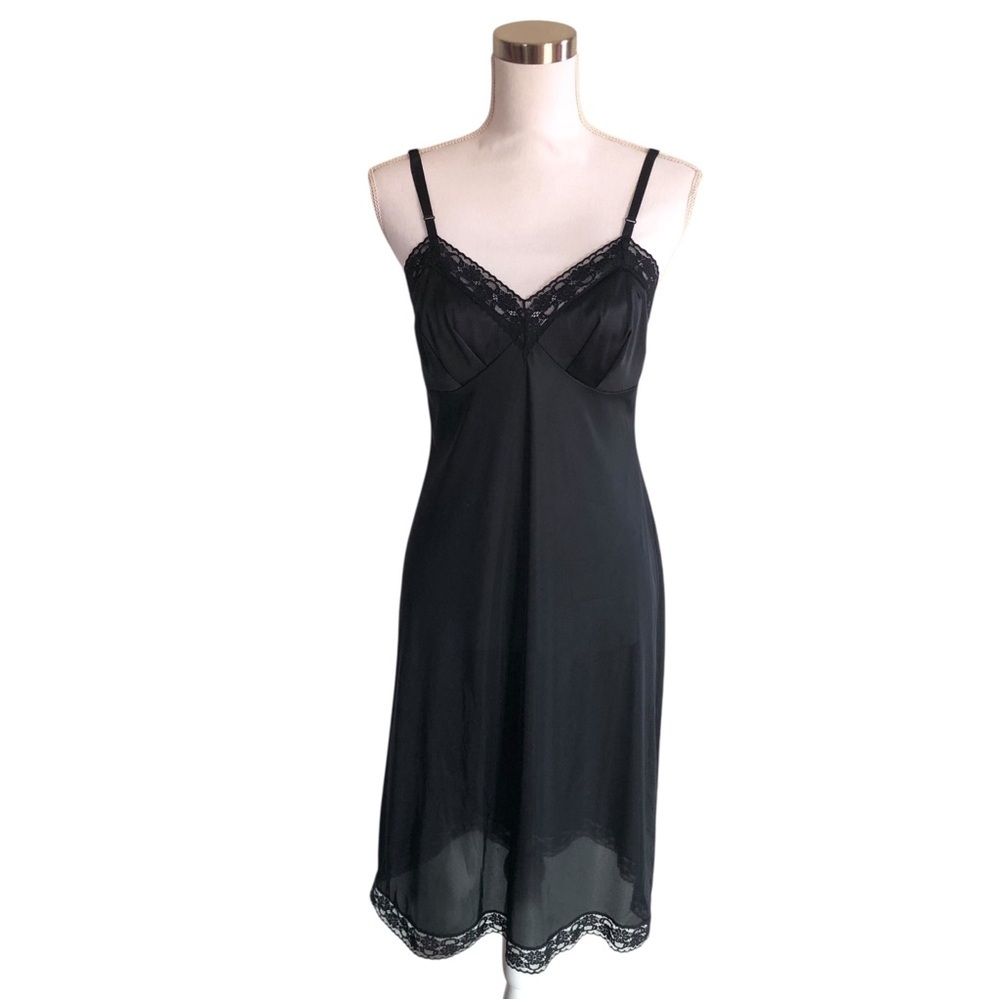 VINTAGE 90s Vanity Fair Black Nylon Lace Full Slip Dress Chemise Size 34 Small